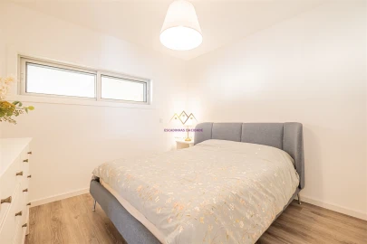 Apartamento T2 para Venda em Sesimbra (Santiago)