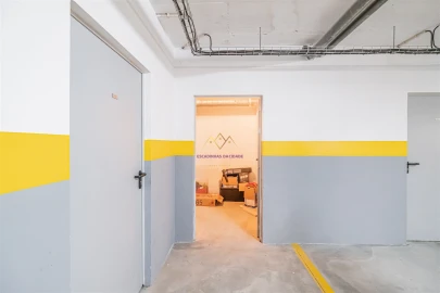 Apartamento T2 para Venda em Sesimbra (Santiago)