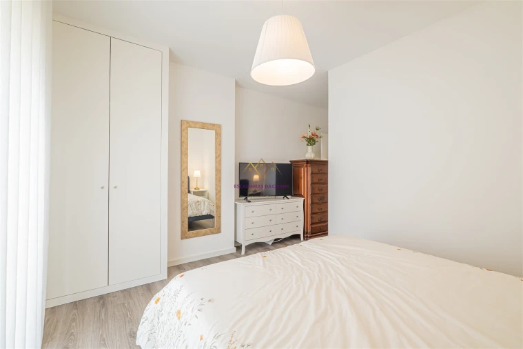 Apartamento T2 para Venda em Sesimbra (Santiago) Foto 9