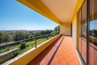 Moradia T10 para Venda em Santa Maria e São Miguel, São Martinho, São Pedro Penaferrim