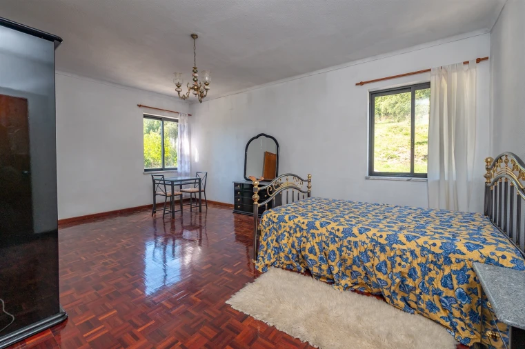 Moradia T10 para Venda em Santa Maria e São Miguel, São Martinho, São Pedro Penaferrim Foto 31