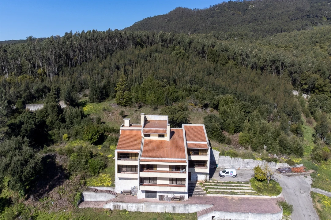Moradia T10 para Venda em Santa Maria e São Miguel, São Martinho, São Pedro Penaferrim Foto 3