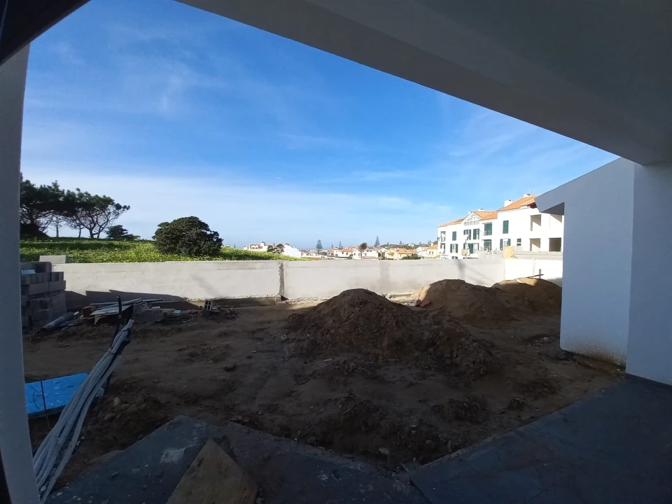 Apartamento T2 para Venda em Colares Foto 12