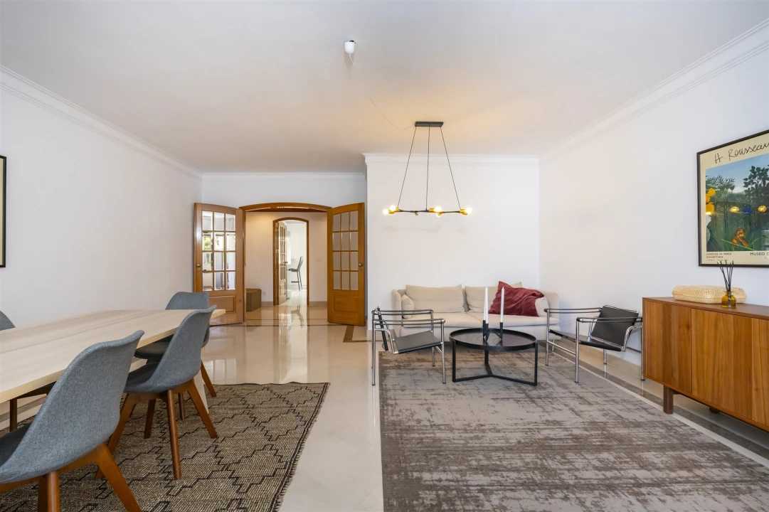 Apartamento T3 para Venda em Cascais e Estoril Foto 1