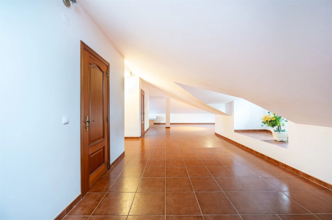 Moradia T4 para Venda em Santa Maria e São Miguel, São Martinho, São Pedro Penaferrim Foto 51
