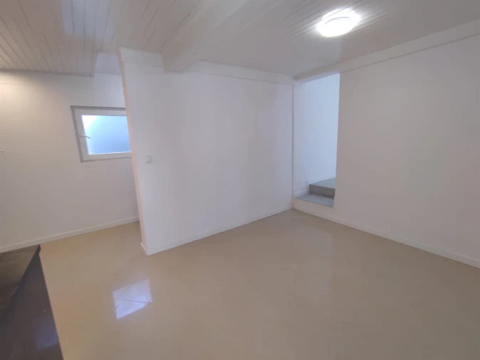 Moradia T9 para Venda em Ajuda Foto 38