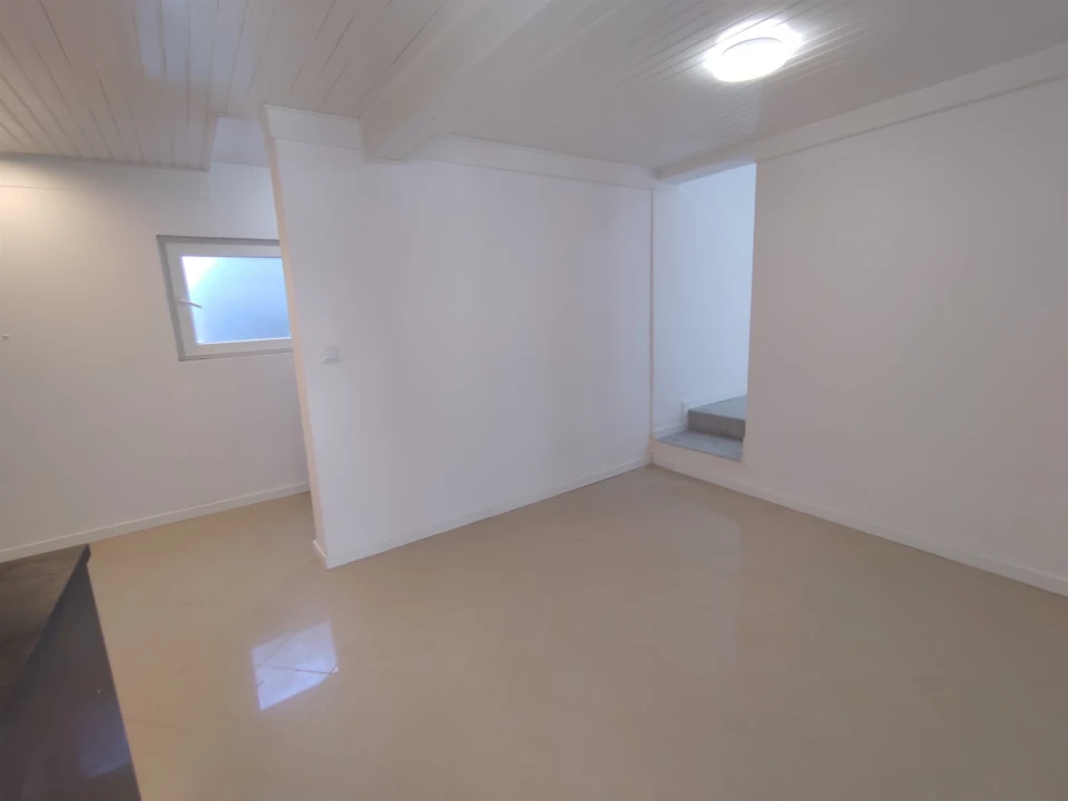 Moradia T9 para Venda em Ajuda Foto 38