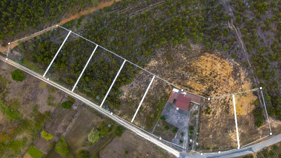 Terreno para Venda em Campelos e Outeiro da Cabeça