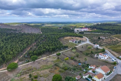 Terreno para Venda em Campelos e Outeiro da Cabeça