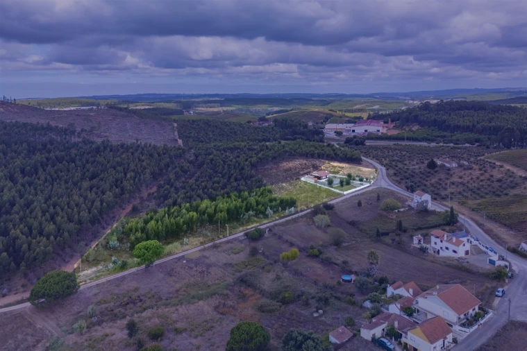 Terreno para Venda em Campelos e Outeiro da Cabeça Foto 4