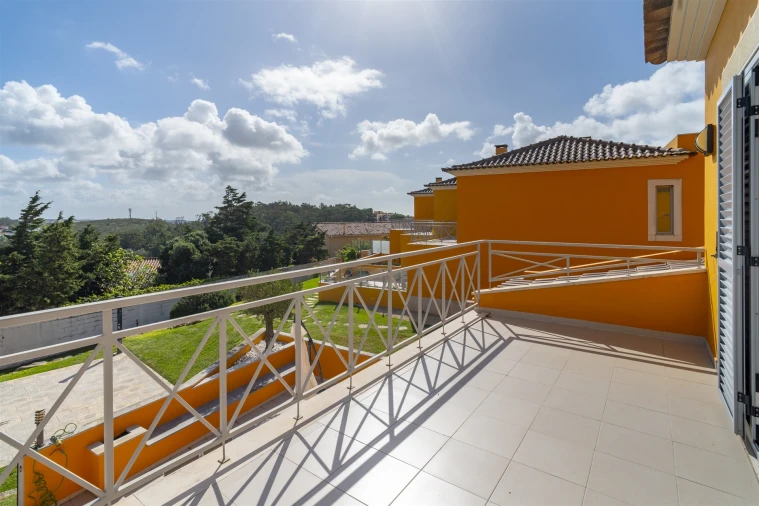 Moradia T3 para Venda em Alcabideche Foto 47