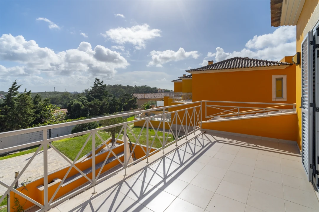 Moradia T3 para Venda em Alcabideche Foto 47