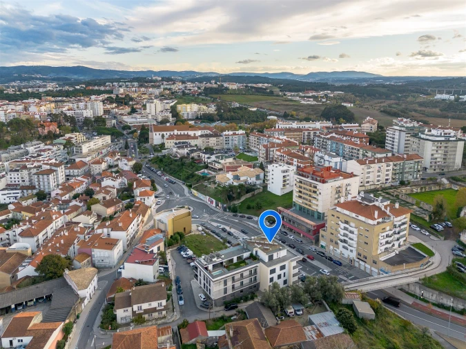 Apartamento T3 para Venda em Leiria, Pousos, Barreira e Cortes Foto 38