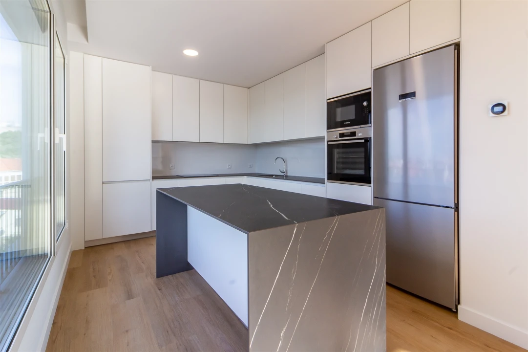Apartamento T3 para Venda em Leiria, Pousos, Barreira e Cortes Foto 10