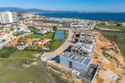 Moradia T4 para Venda em Lagos (São Sebastião e Santa Maria)