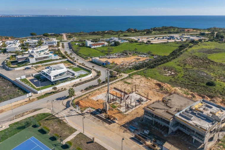 Moradia T4 para Venda em Lagos (São Sebastião e Santa Maria) Foto 25