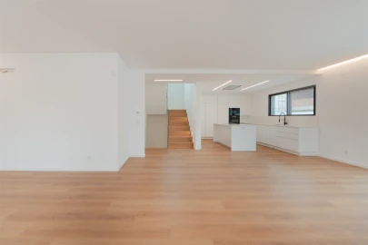 Moradia T4 para Venda em Alcabideche