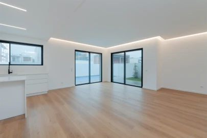 Moradia T4 para Venda em Alcabideche