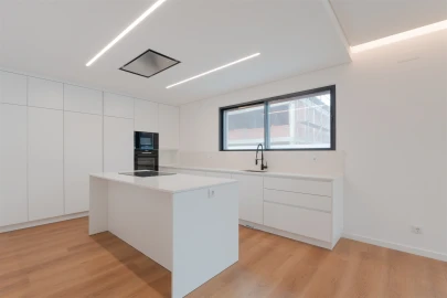 Moradia T4 para Venda em Alcabideche