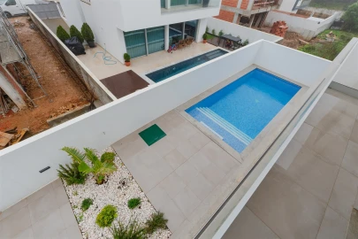 Moradia T4 para Venda em Alcabideche