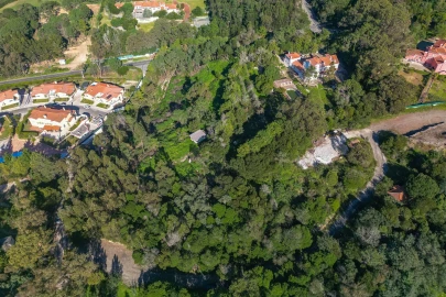 Terreno para Venda em Queluz e Belas