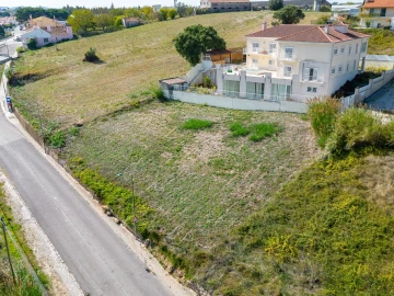 Terreno para Venda em Alcobaça e Vestiaria