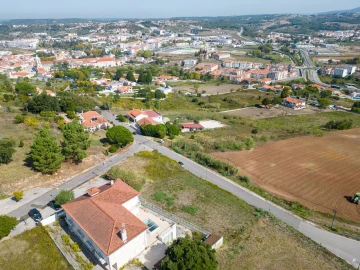 Terreno para Venda em Alcobaça e Vestiaria