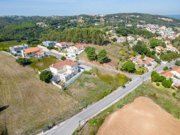 Terreno para Venda em Alcobaça e Vestiaria