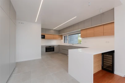 Moradia T5 para Venda em Alcabideche