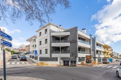 Apartamento T3 para Venda em Carcavelos e Parede