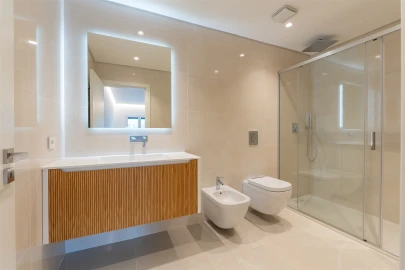 Apartamento T3 para Venda em Carcavelos e Parede