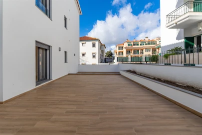 Apartamento T3 para Venda em Carcavelos e Parede