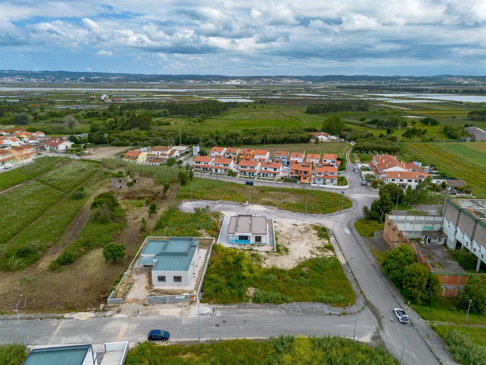 Terreno para Venda em Lavos Foto 1