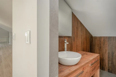 Apartamento T3 para Venda em Carcavelos e Parede