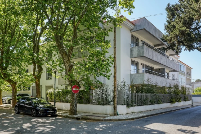 Apartamento T3 para Venda em Carcavelos e Parede Foto 27