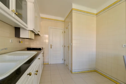 Apartamento T2 para Arrendamento em Cascais e Estoril