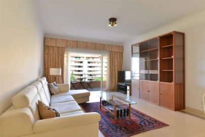 Apartamento T2 para Arrendamento em Cascais e Estoril