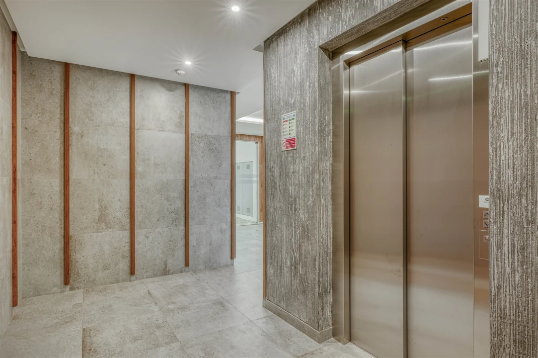 Apartamento T3 para Venda em Carcavelos e Parede Foto 4