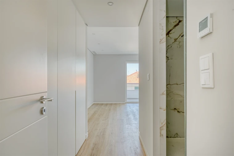 Apartamento T3 para Venda em Carcavelos e Parede Foto 15