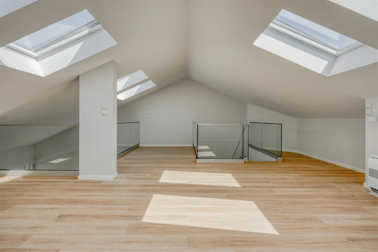 Apartamento T3 para Venda em Carcavelos e Parede Foto 10