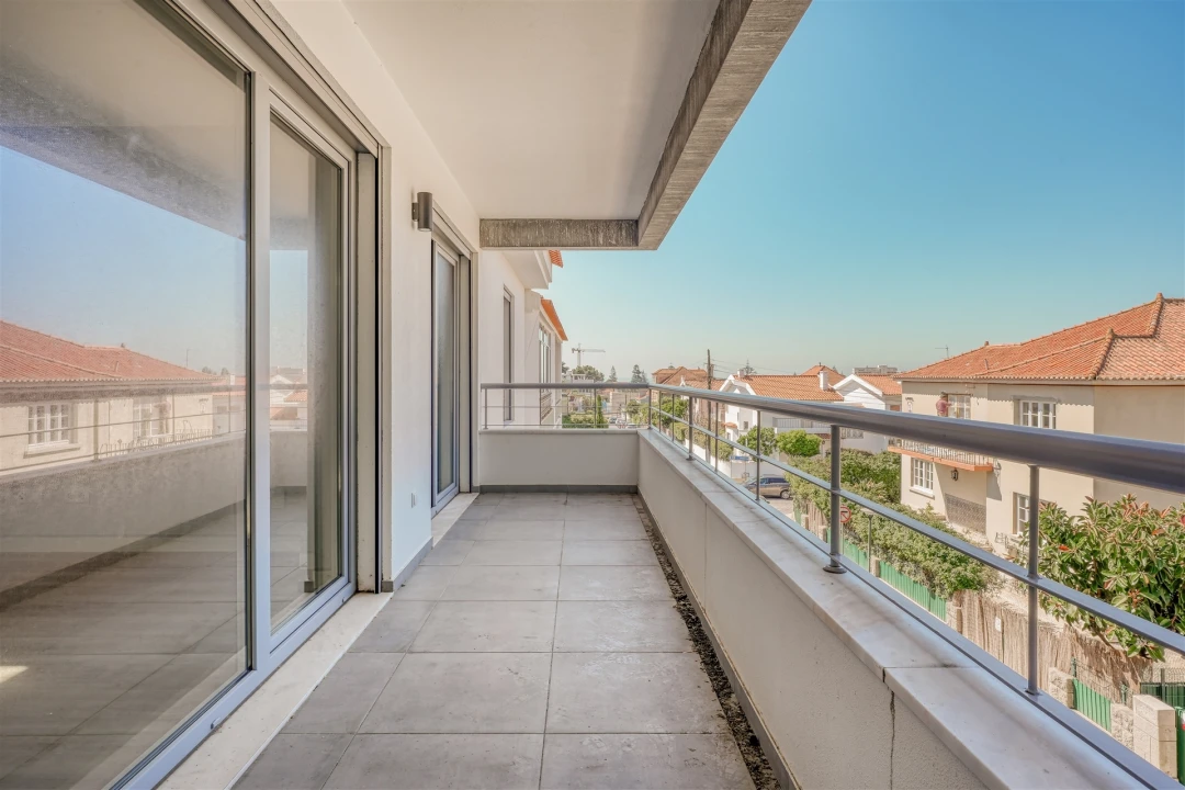 Apartamento T3 para Venda em Carcavelos e Parede Foto 23
