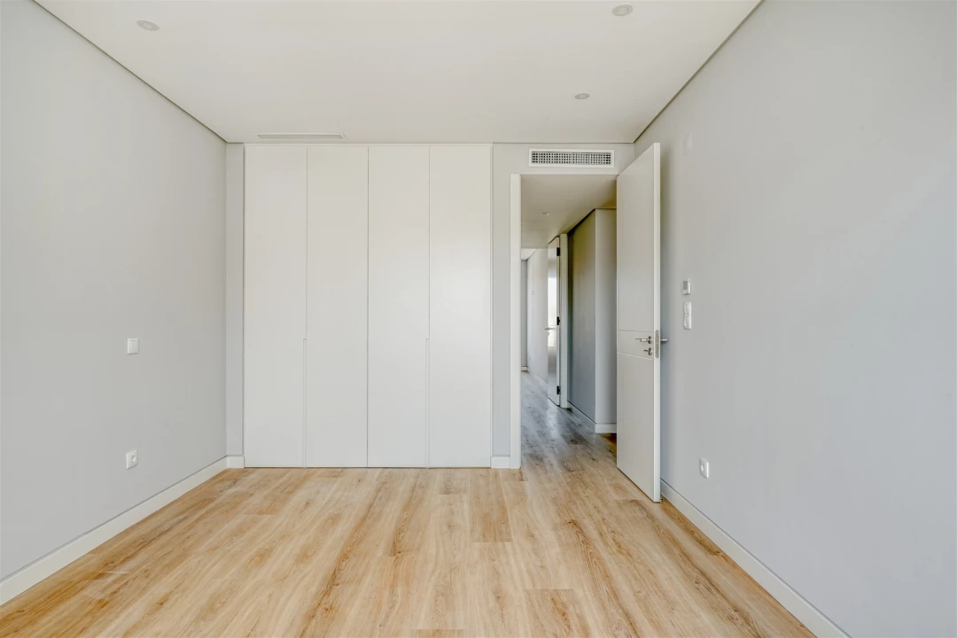 Apartamento T3 para Venda em Carcavelos e Parede Foto 21