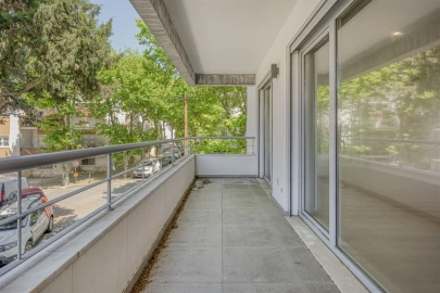 Apartamento T3 para Venda em Carcavelos e Parede