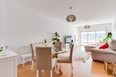 Apartamento T3 para Venda em Alcobaça e Vestiaria
