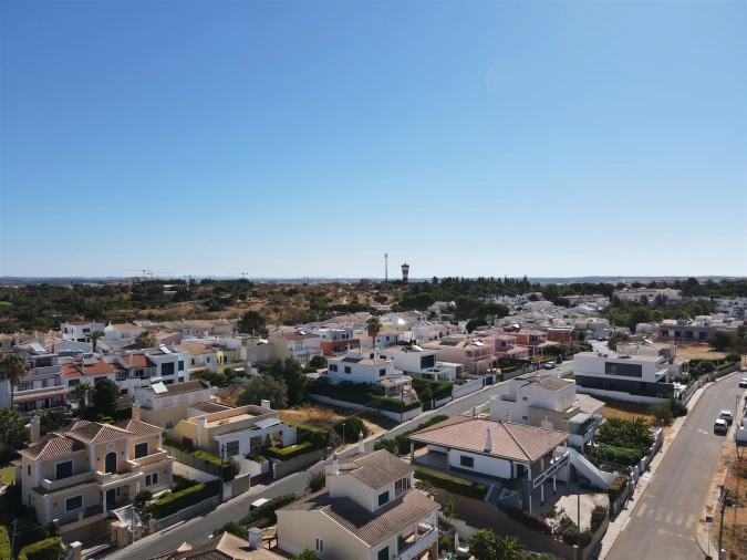 Moradia T3 para Venda em Alvor Foto 11