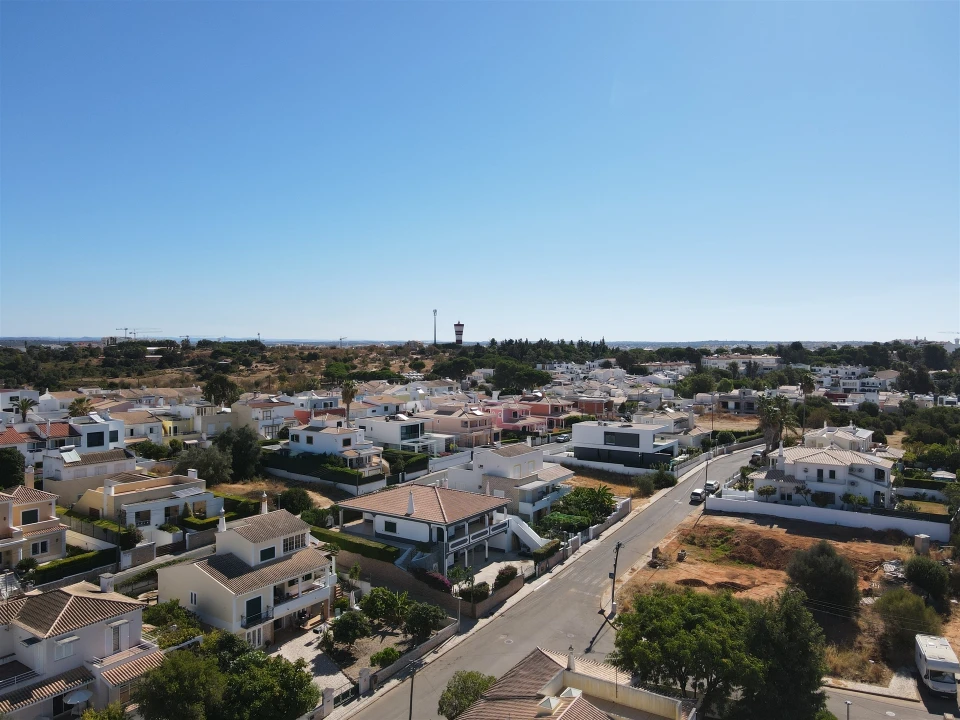Moradia T3 para Venda em Alvor Foto 10