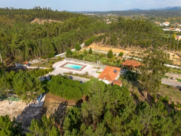 Quinta T0 para Venda em Almagreira