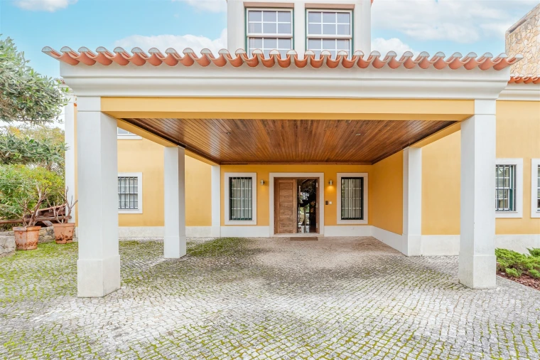 Moradia T4 para Venda em Santa Maria e São Miguel, São Martinho, São Pedro Penaferrim Foto 7
