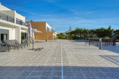 Moradia T4 para Venda em São João das Lampas e Terrugem