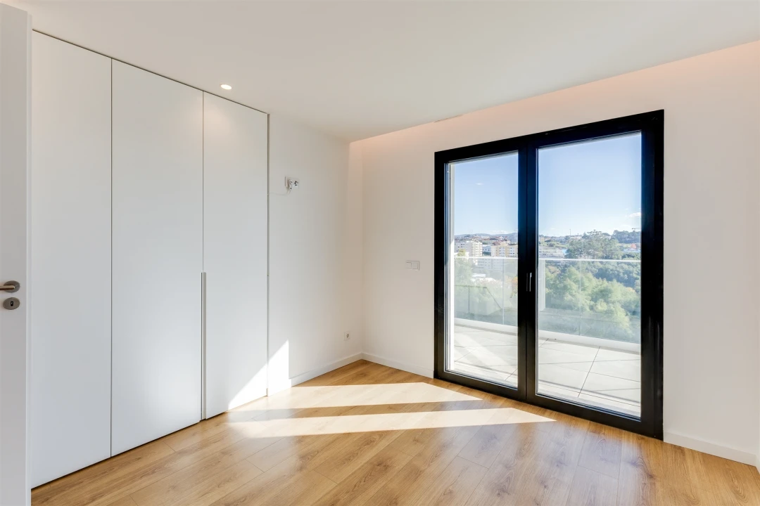 Apartamento T3 para Arrendamento em Leiria, Pousos, Barreira e Cortes Foto 24